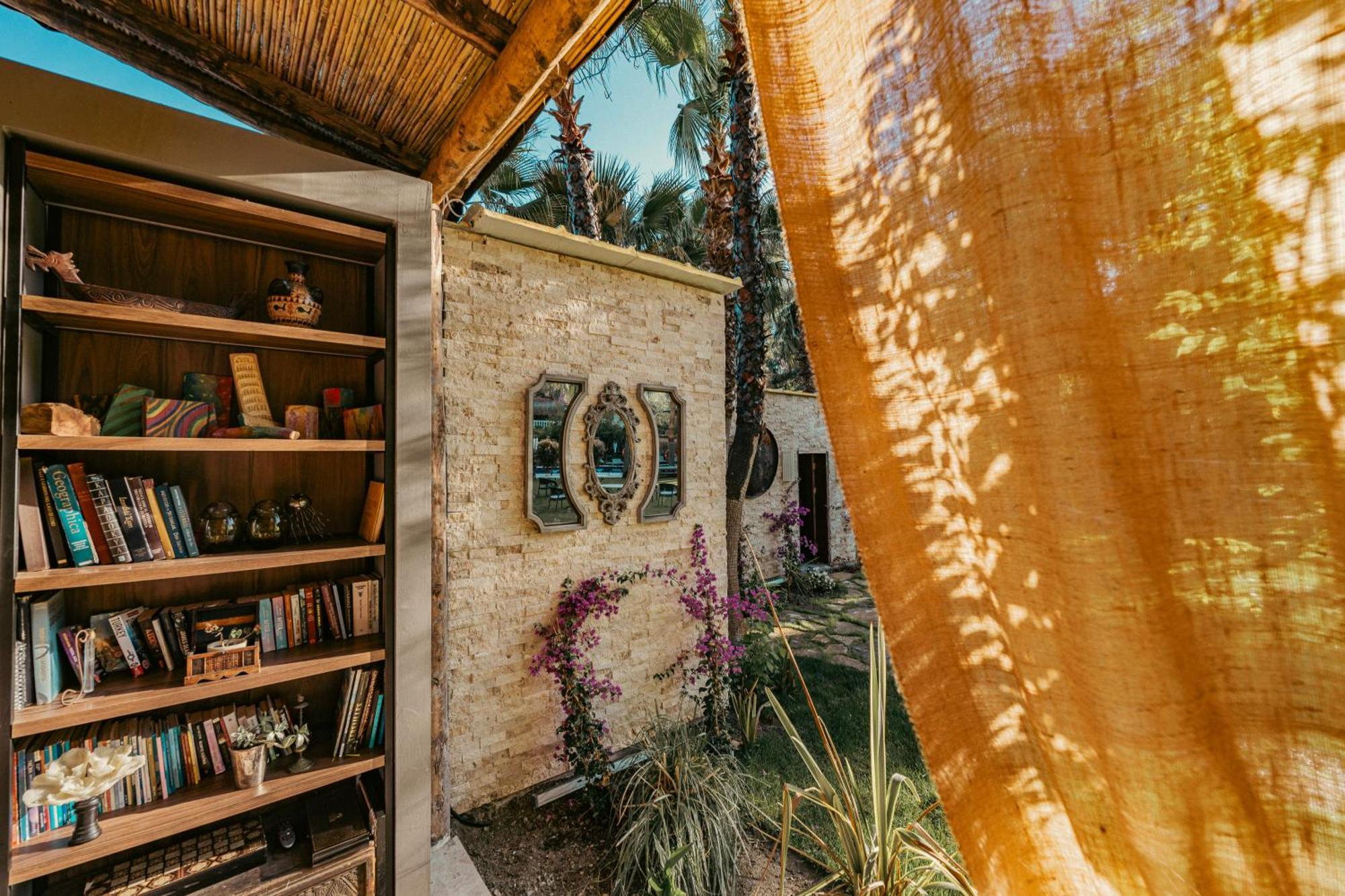 Layla Gocek Adults Only Bed & Breakfast ภายนอก รูปภาพ